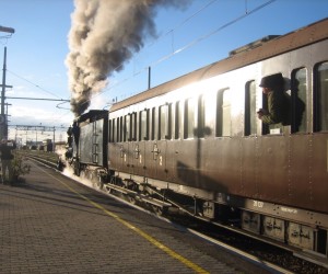 Treno castagne 2015 partenza locomotiva stazione