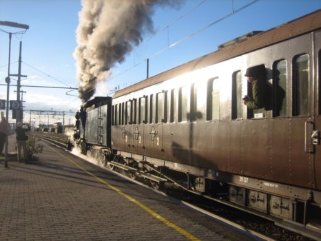 Treno castagne 2015 partenza locomotiva stazione