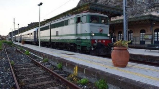 E646 Treno Storico Fondazione Fs