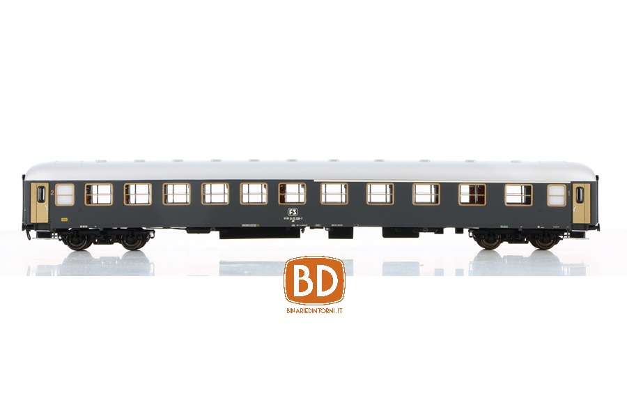 MODELLISMO | Acme consegna una carrozza mista di prima e seconda classe Tipo X 1964